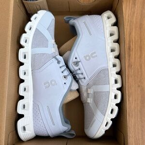 On Cloud 5 Terry – Women’s 8.5 – Heather/White – Brand New